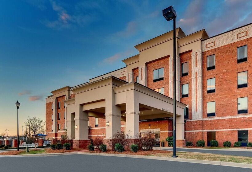Отель Hampton Inn & Suites Hartsville