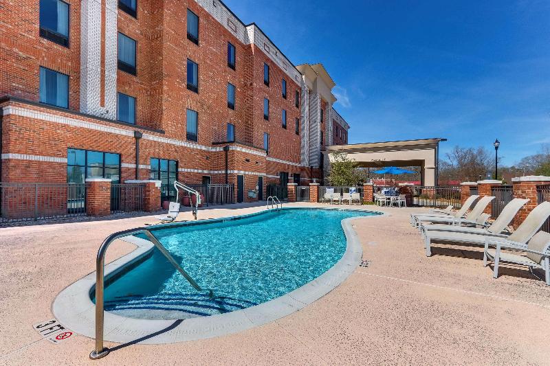 Отель Hampton Inn & Suites Hartsville