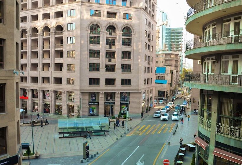 호텔 Ibis Yerevan Center