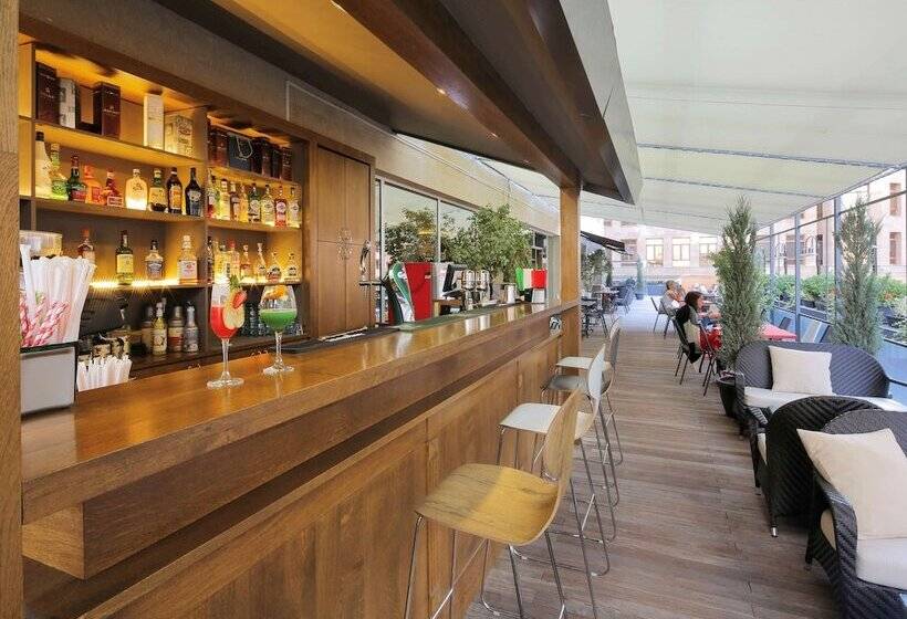 호텔 Ibis Yerevan Center