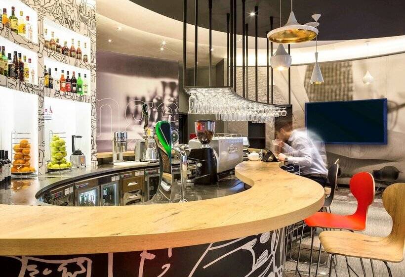 호텔 Ibis Yerevan Center