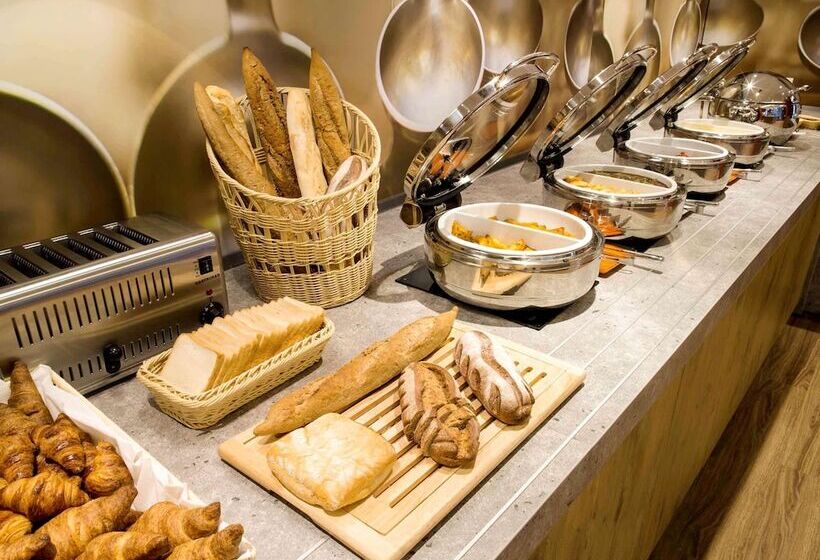 호텔 Ibis Yerevan Center