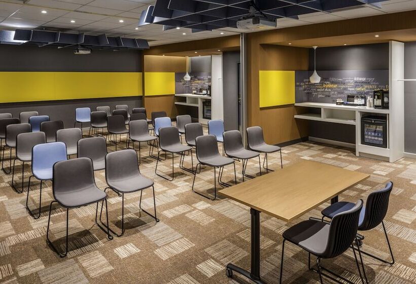 호텔 Ibis Yerevan Center