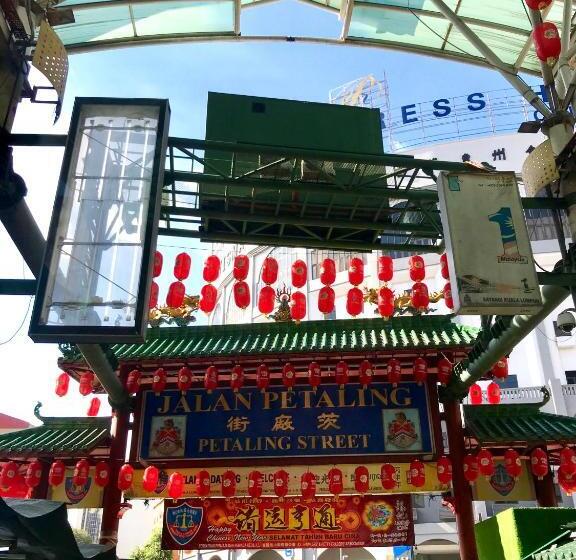 Lavana Hotel, Chinatown