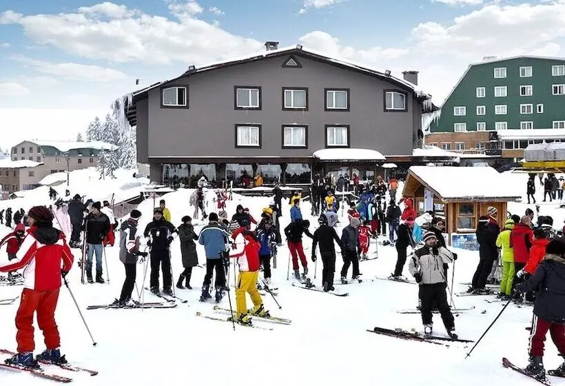 Hotelli Le Chalet Yazici