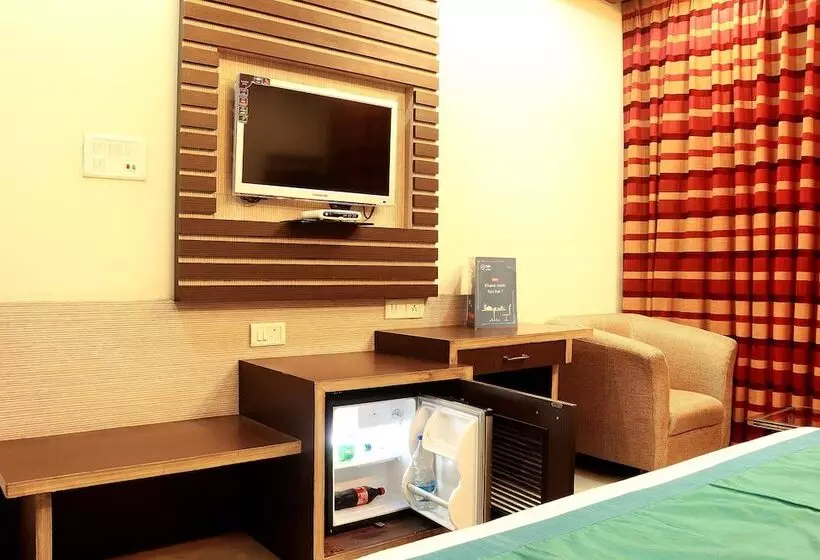ホテル OYO 1805 Blue Orchid Corporate Inn