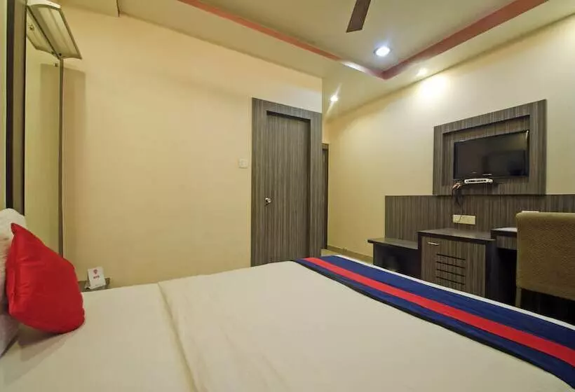 ホテル OYO 1805 Blue Orchid Corporate Inn