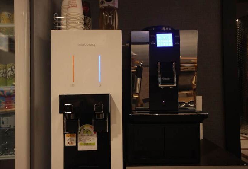 호텔 The May Gimhae