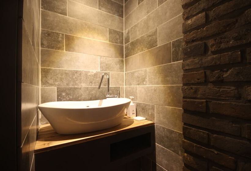 호텔 The May Gimhae