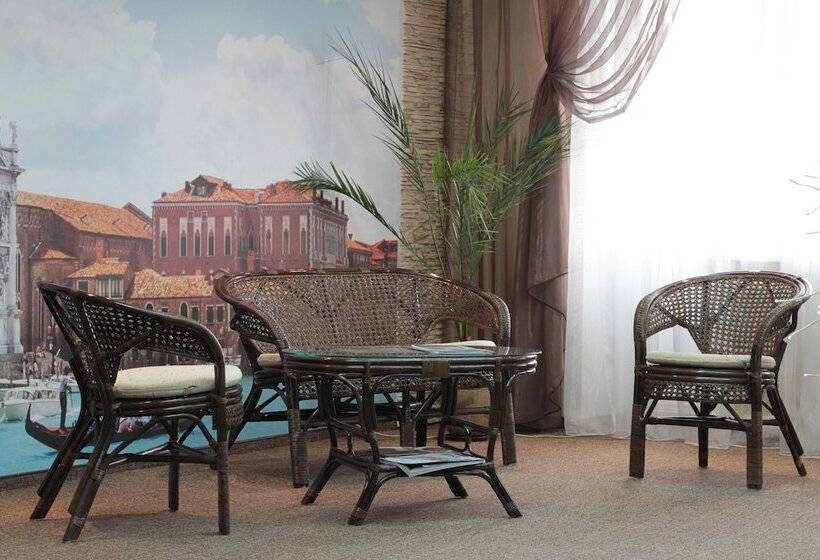 هتل 40 Let Pobedy