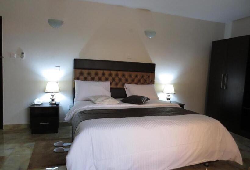 酒店 Airport Plaza