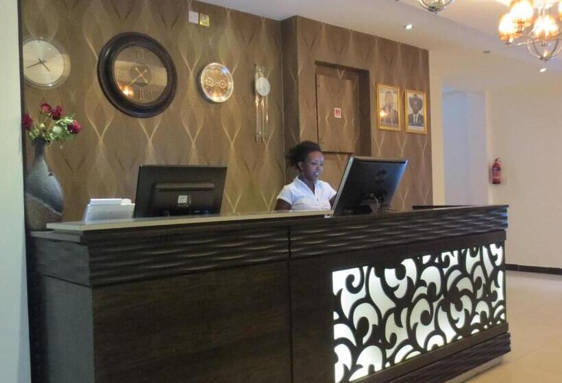 酒店 Airport Plaza