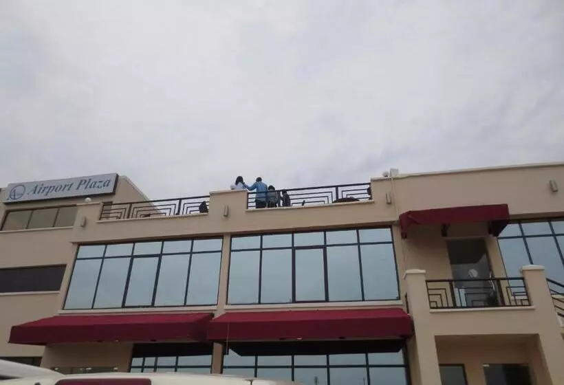 هتل Airport Plaza