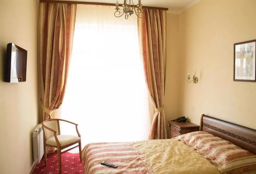 Hotel Complex Versailles