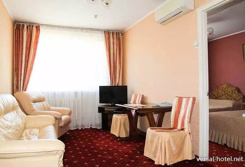 Hotel Complex Versailles
