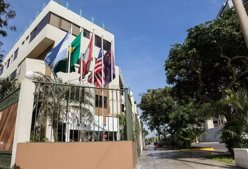 ホテル El Faro Inn