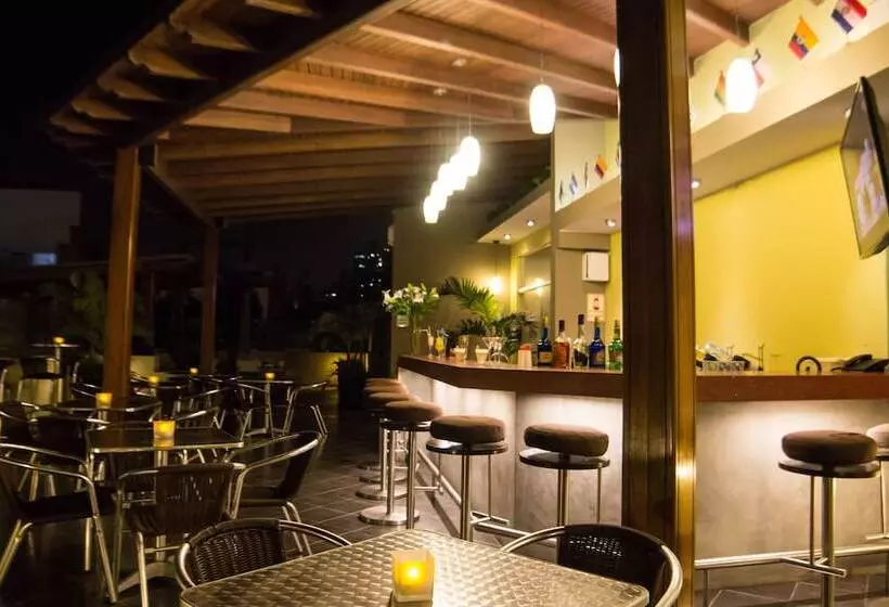 ホテル El Faro Inn