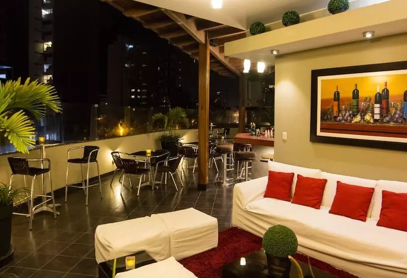 ホテル El Faro Inn
