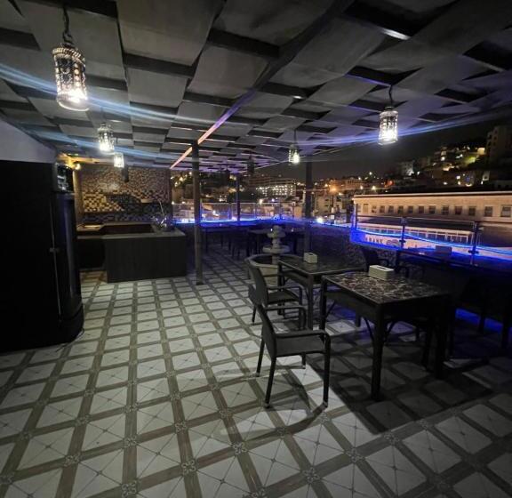 هتل Downtown Hawaa Amman