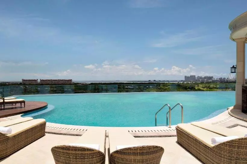 ホテル The Langham Haikou