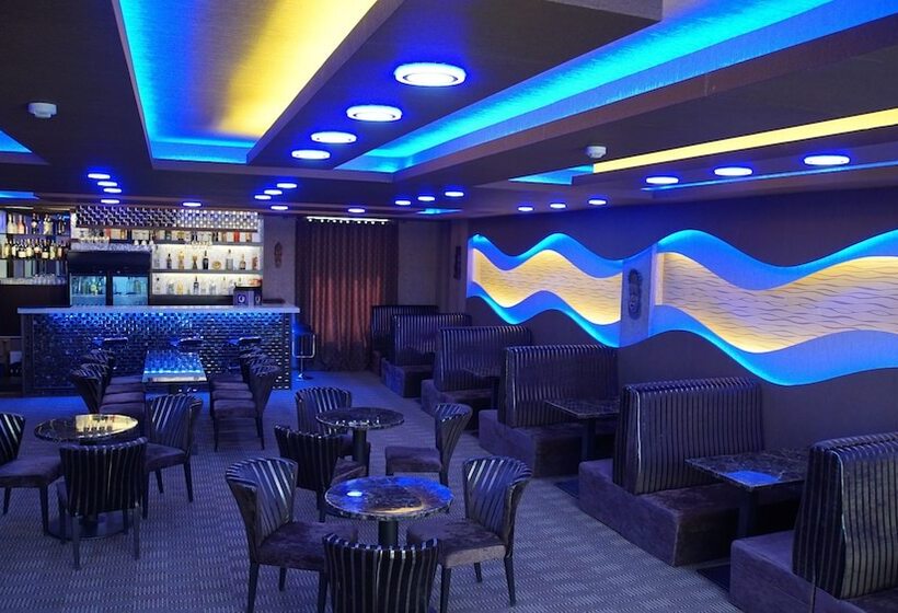 هتل Munkh Khustai