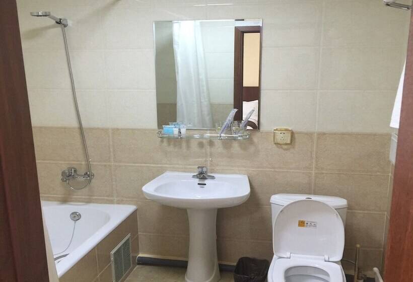 هتل Munkh Khustai