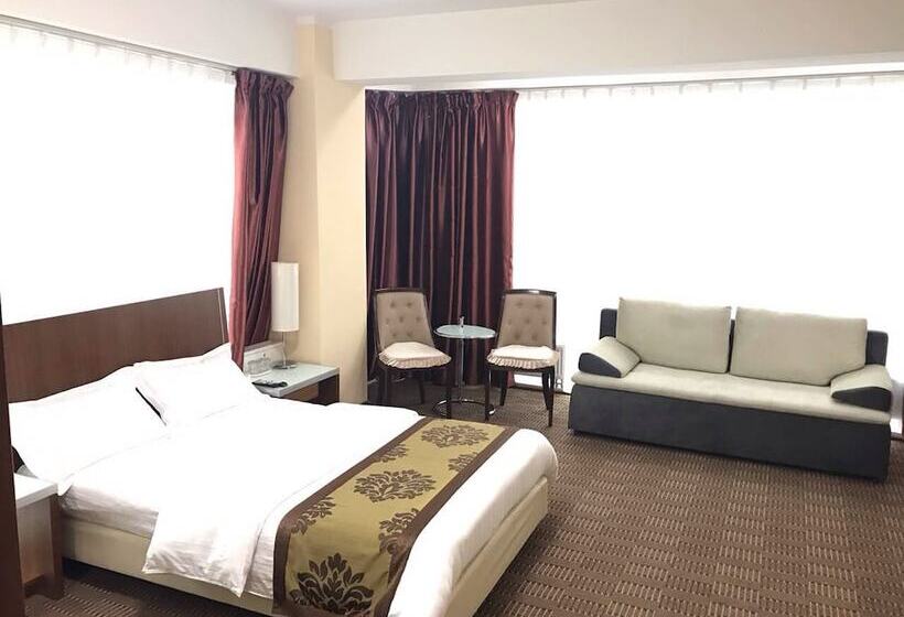 هتل Munkh Khustai