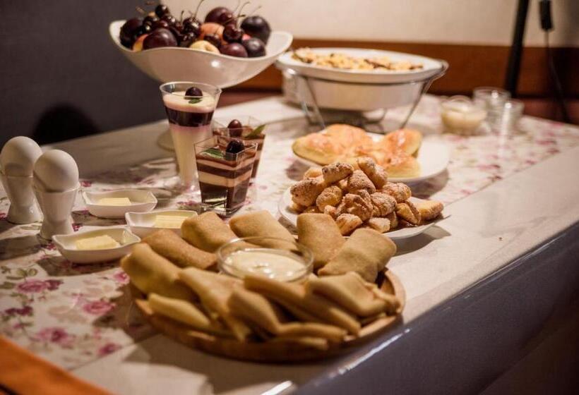 Отель Uyutnyy Dom