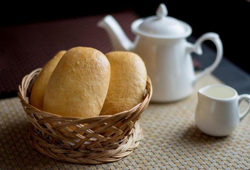 Отель Uyutnyy Dom