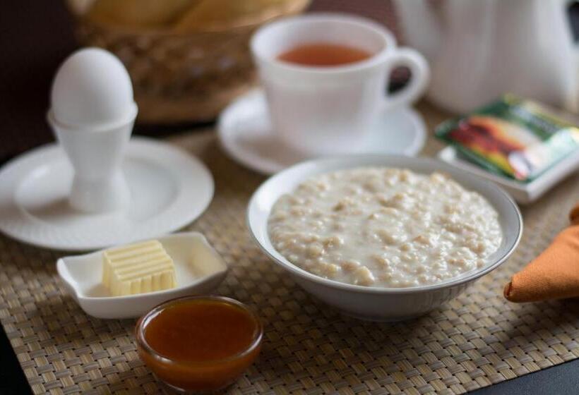 Отель Uyutnyy Dom