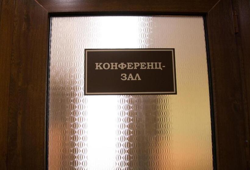 Отель Uyutnyy Dom