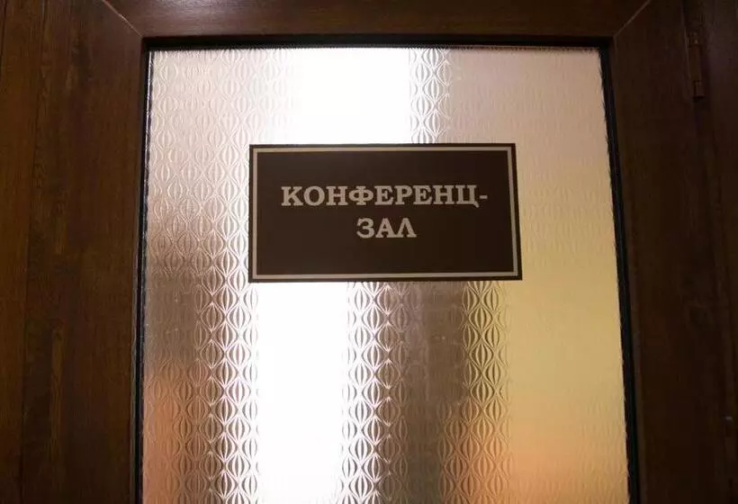 هتل Uyutnyy Dom