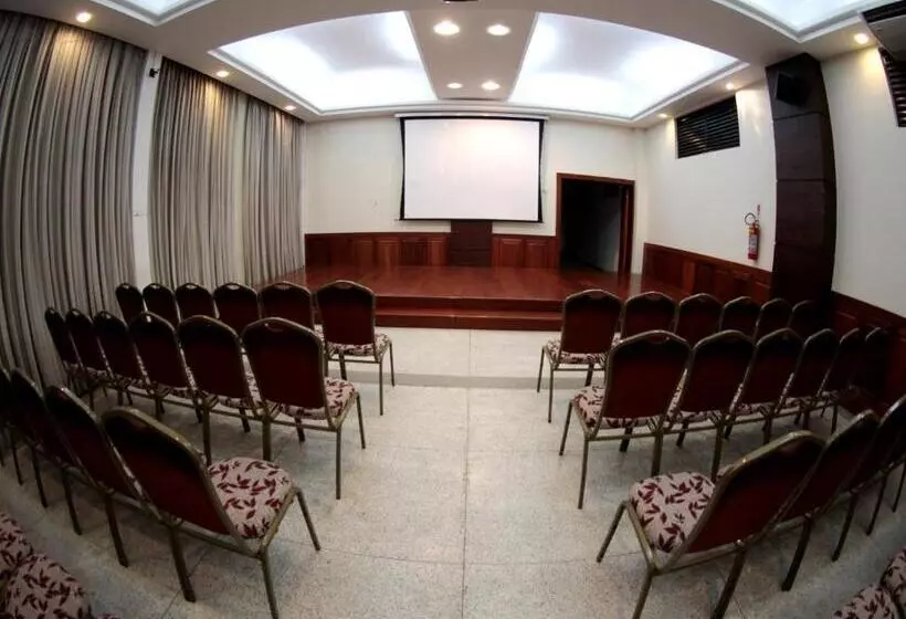 Hotelli Vila Nova