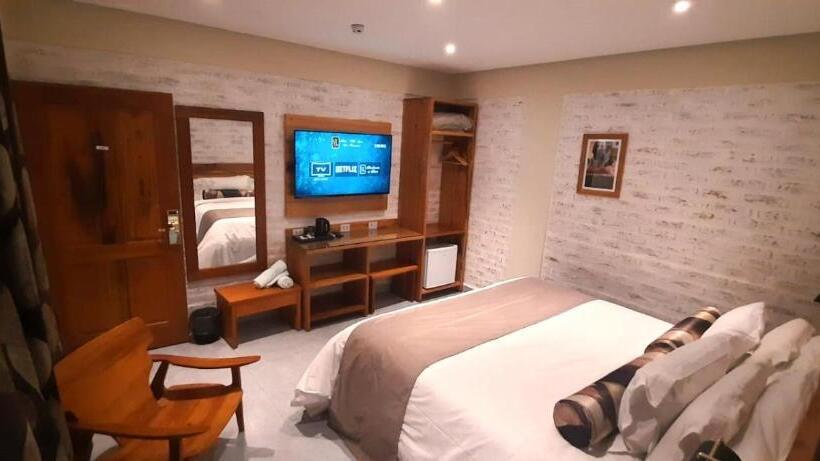 בית מלון כפרי Villa Lobos Spa Romantik