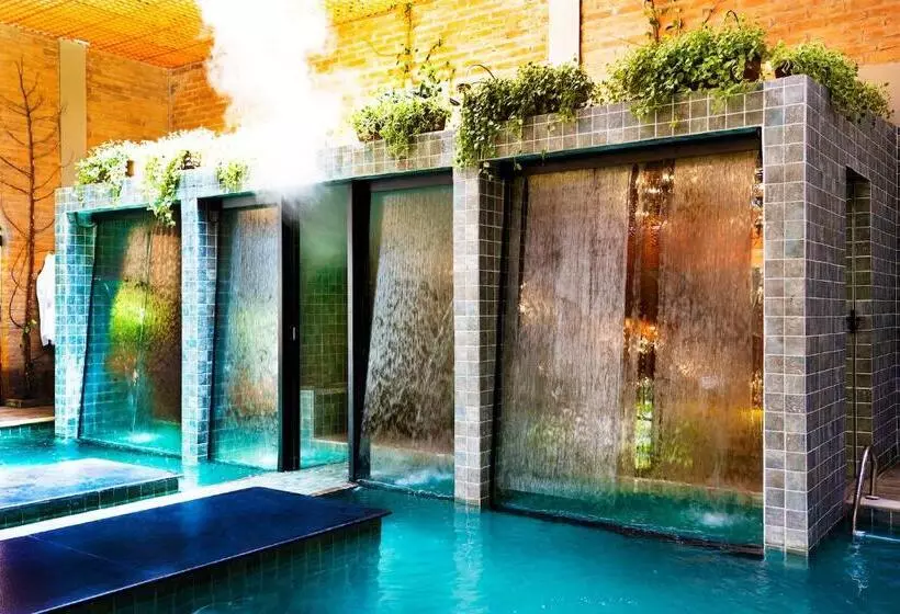 Hotelli Villa Lobos Spa Romantik