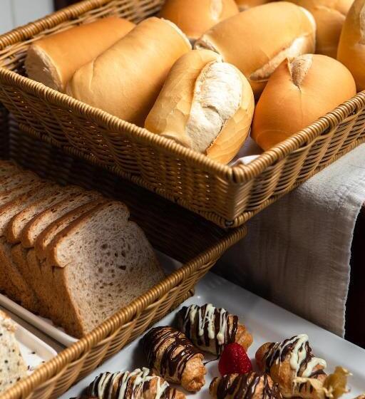 בית מלון כפרי Villa Lobos Spa Romantik