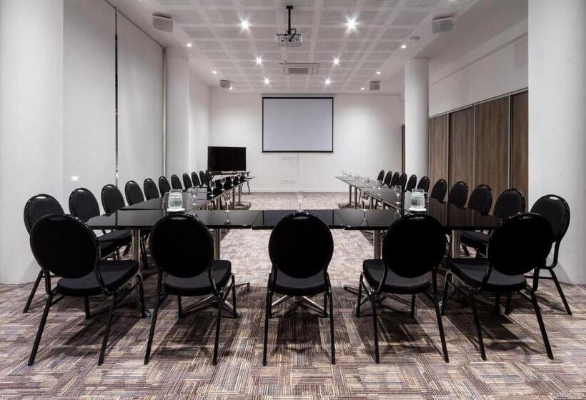 Salinas Del Almiron Resort Termal