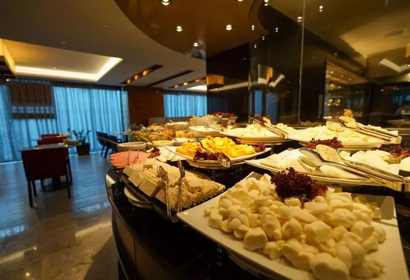 ホテル Golden Tulip Istanbul Bayrampasa