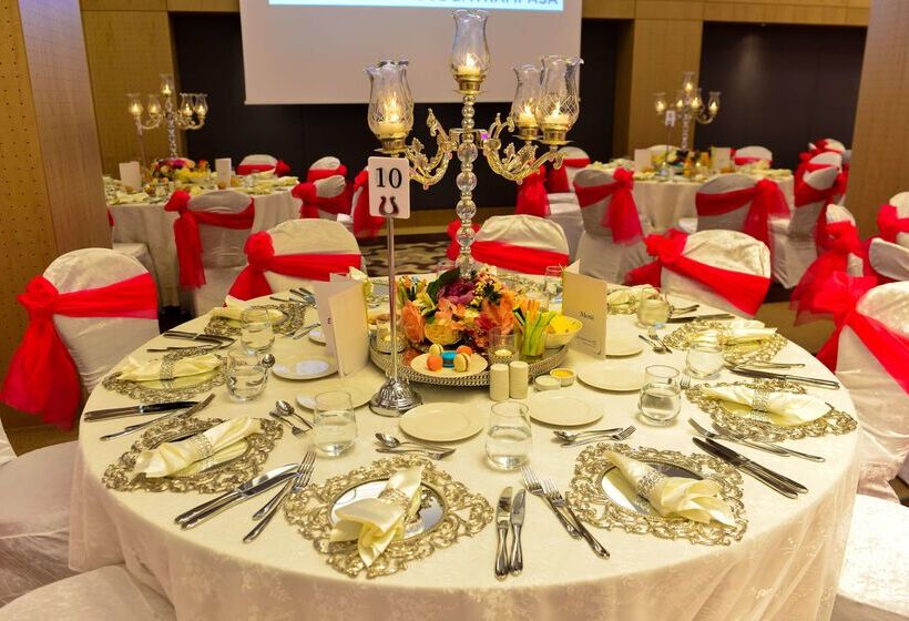 酒店 Golden Tulip Istanbul Bayrampasa