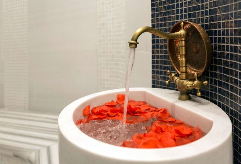 酒店 Golden Tulip Istanbul Bayrampasa