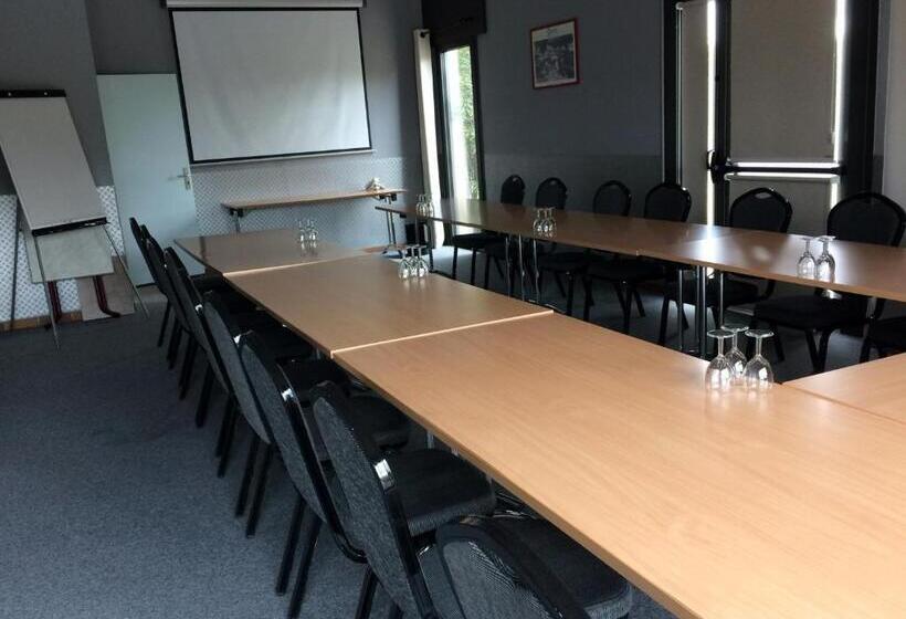 فندق Sous Les Pins