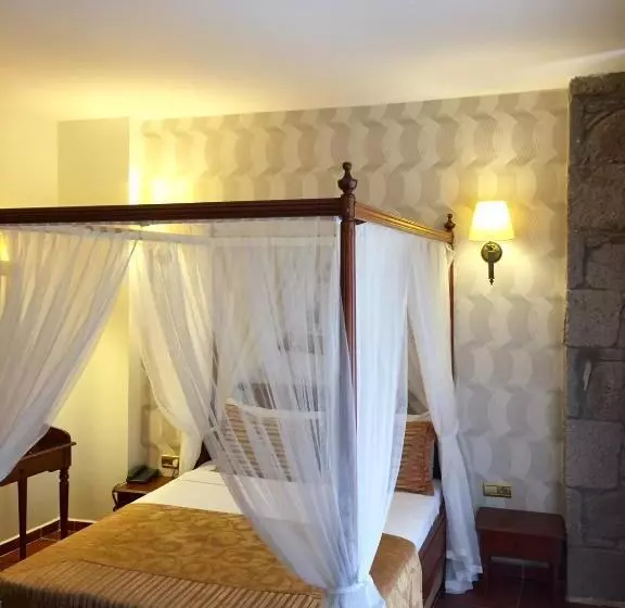 Tas Hotel 17