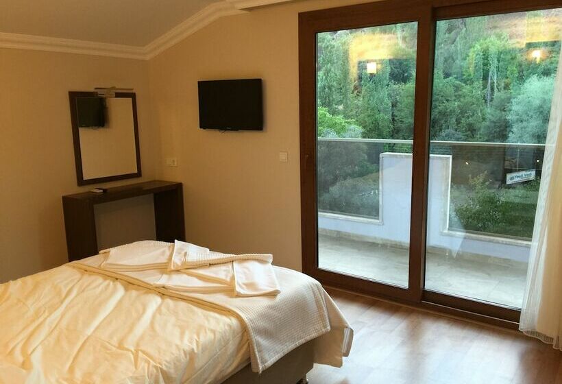 Yuvarlakcay Cinar Butik Otel