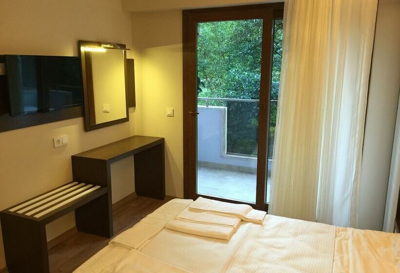 Yuvarlakcay Cinar Butik Otel