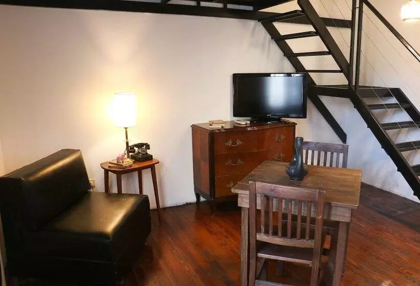 Elefante Rosa Hostel
