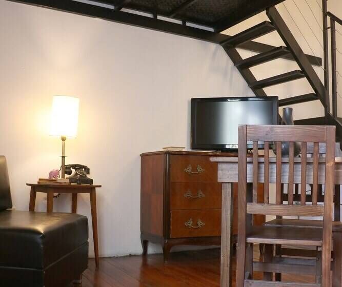 Elefante Rosa Hostel