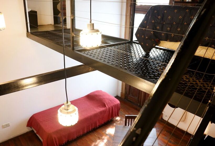 Elefante Rosa Hostel