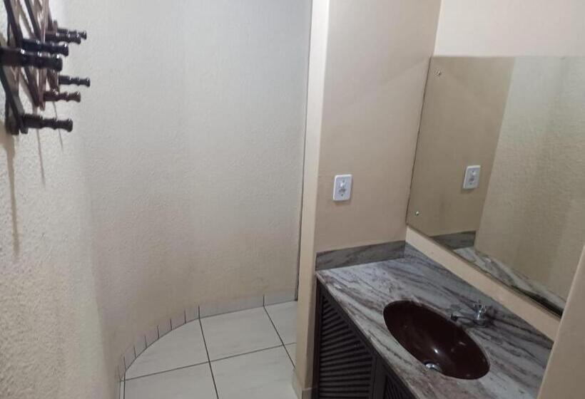 هتل Comodoro De Livramento