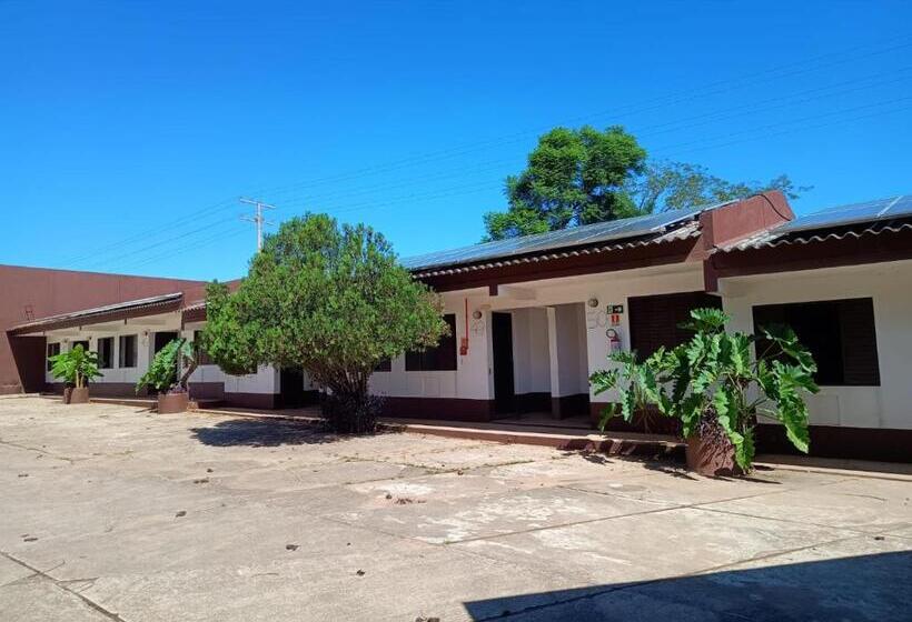 هتل Comodoro De Livramento