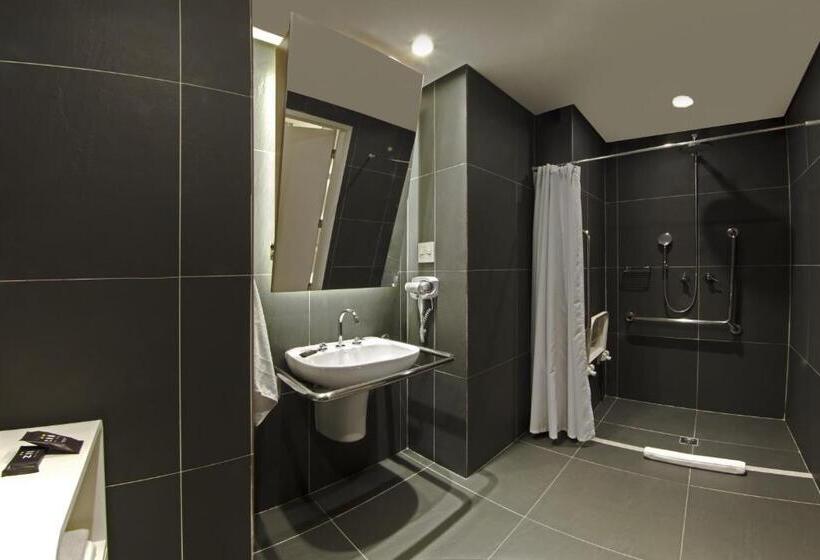 Отель Ibis Styles Maracanau